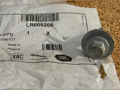 GENUINE LAND ROVER AIR CLEANER BOLT RANGE ROVER LR4 RANGE ROVER SPORT LR009266