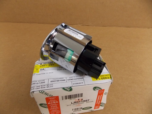 thumbnail image 2 of Genuine Land Rover Ignition Switch YXB000080 - Fits Range Rover 2003-2009 - New OEM 2 of 5