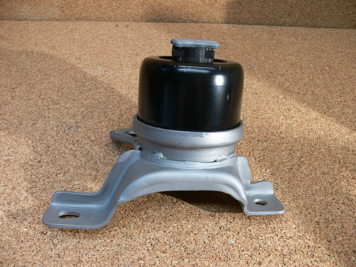 LAND ROVER ENGINE MOUNT INSULATOR LR2 2.2L DIESEL NEW LR021635