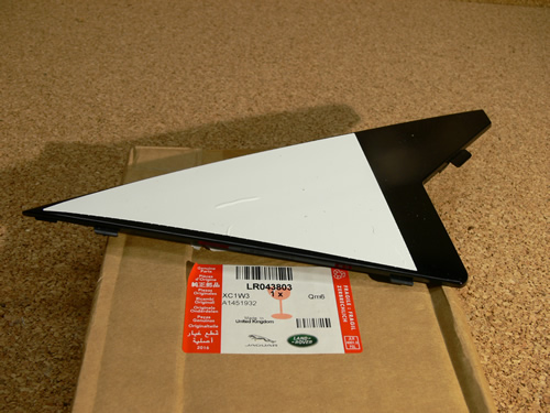 GENUINE LAND ROVER FINISHER REAR DOOR RANGE ROVER SPORT 14 ON RH NEW LR043803