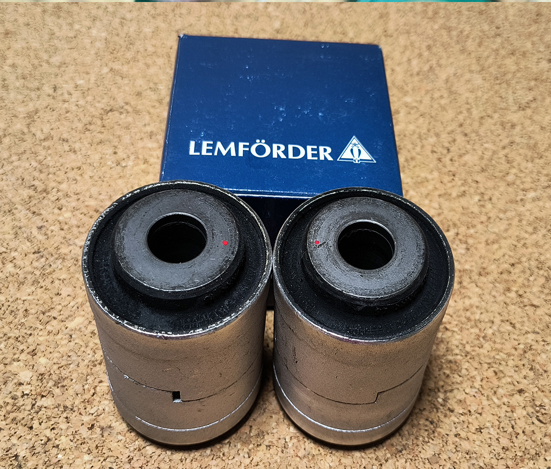 LAND ROVER REAR CONTROL ARM UPPER BUSHING REAR LR4 LR3 LR051616 SET OF 2 LEMFORDER