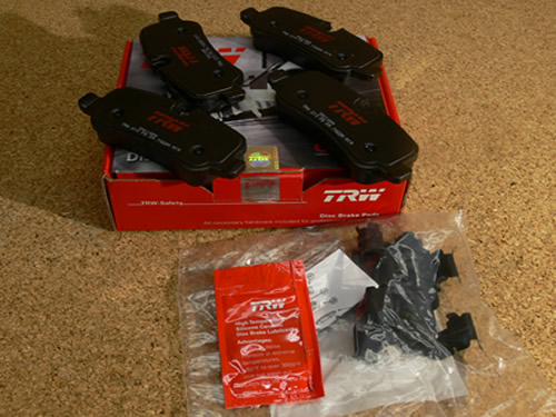 LAND ROVER BRAKE PADS REAR RANGE ROVER SPORT 05-13 NEW LR015519 TRW