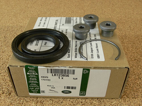 GENUINE LAND ROVER TRANSMISSION OIL SEAL RANGE EVOQUE DISCOVERY SPORT LR123856
