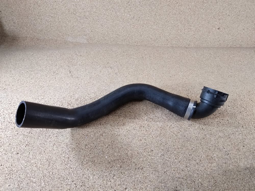 LAND ROVER ENGINE TO RADIATOR LOWER HOSE RANGE ROVER 06-09 4.2 NEW PCH501730