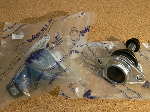 LAND ROVER FRONT UPPER CONTROL ARM BALL JOINT RANGE ROVER 03-05 06-09 10-12 SET OF 2 RBK500210 NEW MEYLE