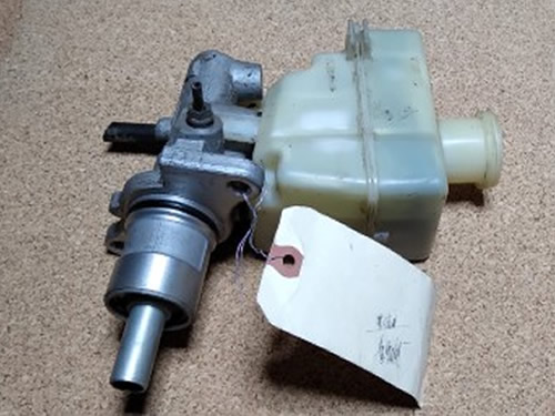 GENUINE LAND ROVER MASTER CYLINDER BRAKE & RESERVOIR RANGE ROVER 03-05  USED SJJ000050 + SJJ000040
